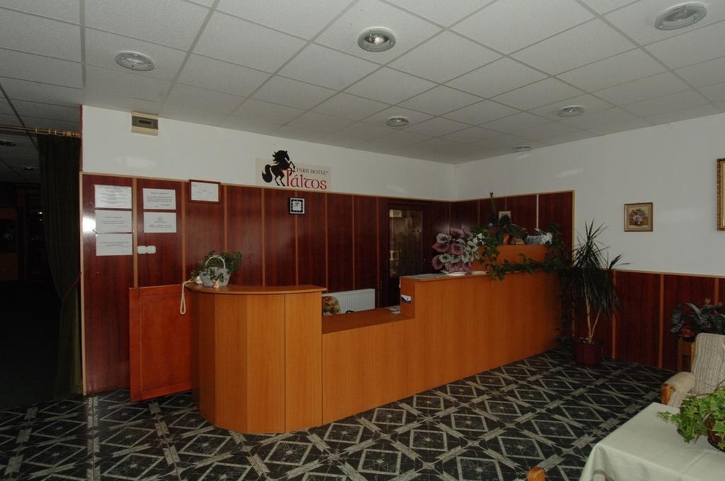 Park Hotel Taltos Felsotarkany Exterior foto